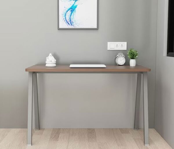 Simple Working Desk